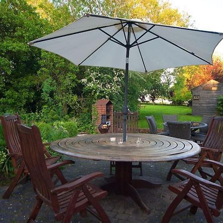 Stunning Barn Conversion Ideal For Large Families Bildeston ภายนอก รูปภาพ