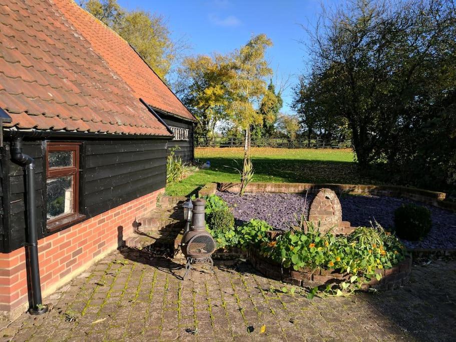 Stunning Barn Conversion Ideal For Large Families Bildeston ภายนอก รูปภาพ