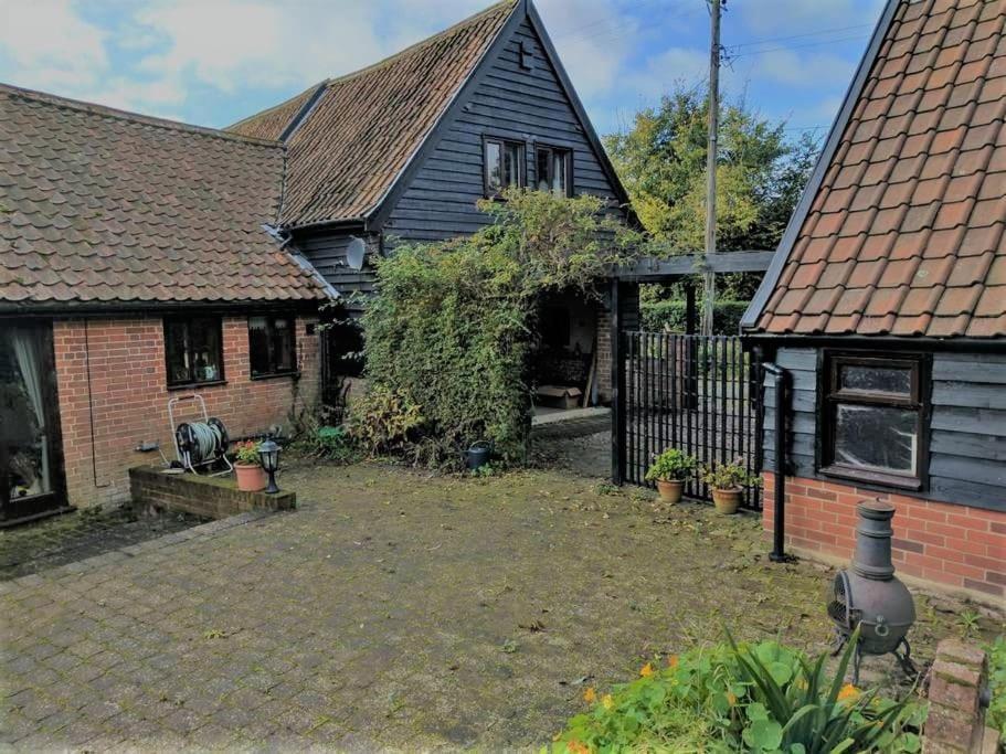 Stunning Barn Conversion Ideal For Large Families Bildeston ภายนอก รูปภาพ